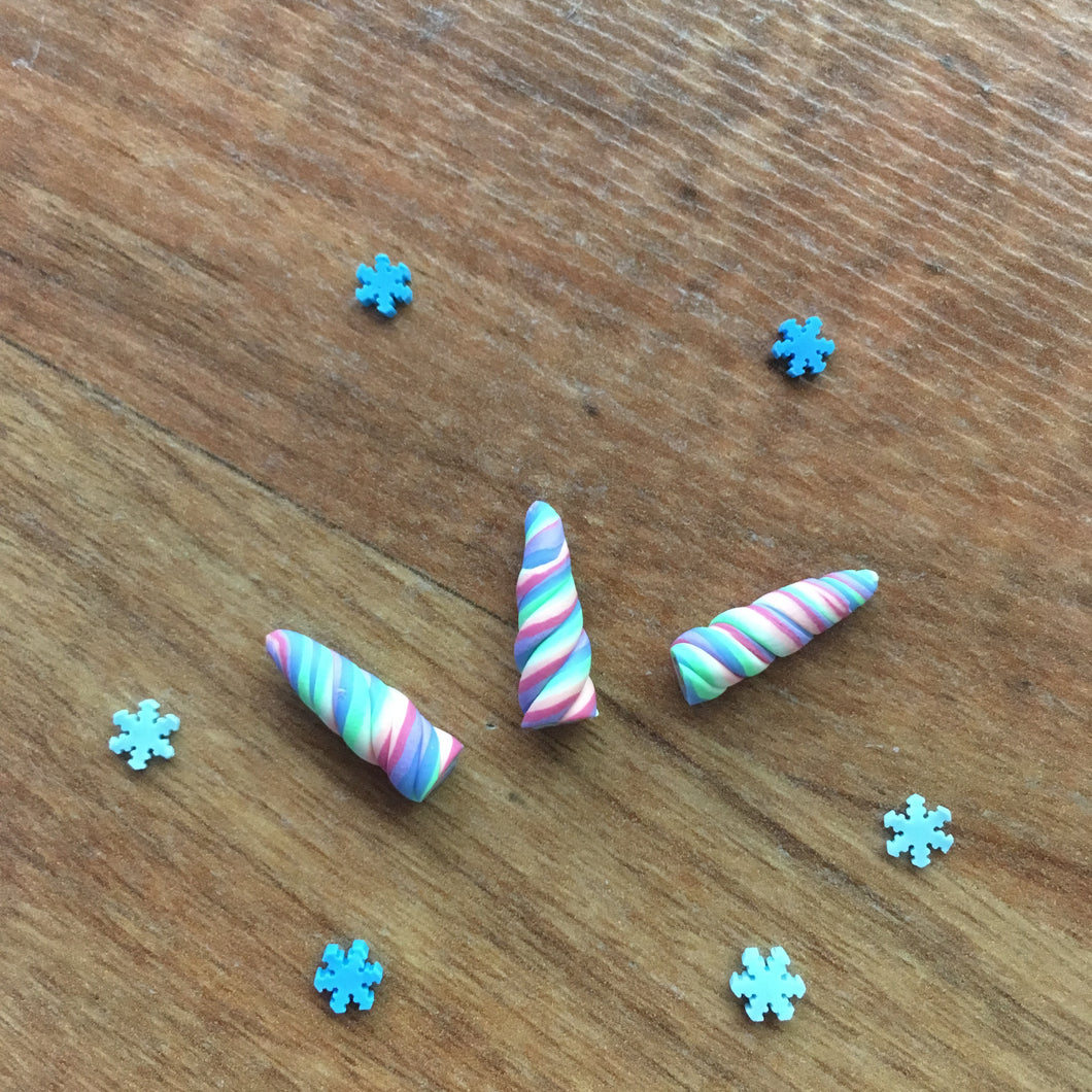 3 קרני חד קרן פסטל